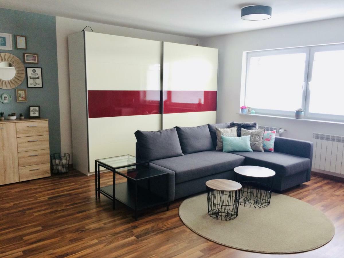 Neu! Top Apartment! 7Km Saarbruecken! Terrasse, Garten! Sulzbach  Exterior foto